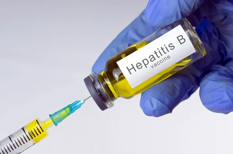 Perlindungan Lebih Lanjut: Vaksin Hepatitis B untuk Kelompok Risiko